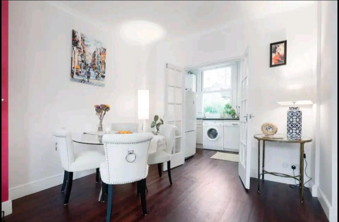 Stylish Room With Private Bath & Terrace In Super Central Clapham Junction Minutes From Victoria, Waterloo ロンドン エクステリア 写真