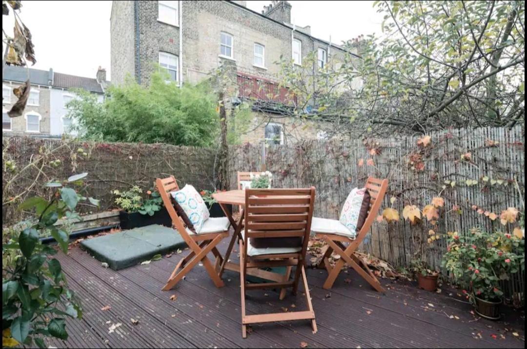 Stylish Room With Private Bath & Terrace In Super Central Clapham Junction Minutes From Victoria, Waterloo ロンドン エクステリア 写真