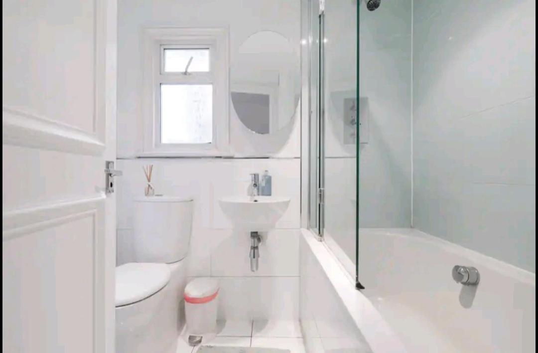 Stylish Room With Private Bath & Terrace In Super Central Clapham Junction Minutes From Victoria, Waterloo ロンドン エクステリア 写真
